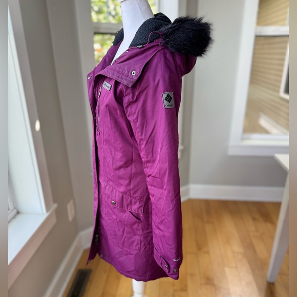 Columbia Purple Black Faux Fur Hooded Anorak Parka Winter Jacket Size Small - Picture 3 of 15